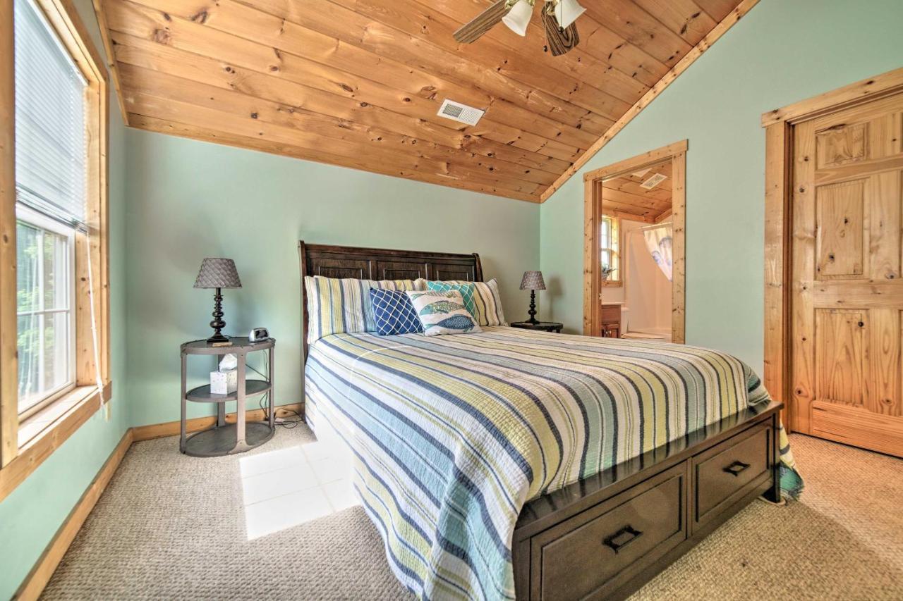 Sevierville Lake House With Deck And Foosball Table! Ngoại thất bức ảnh