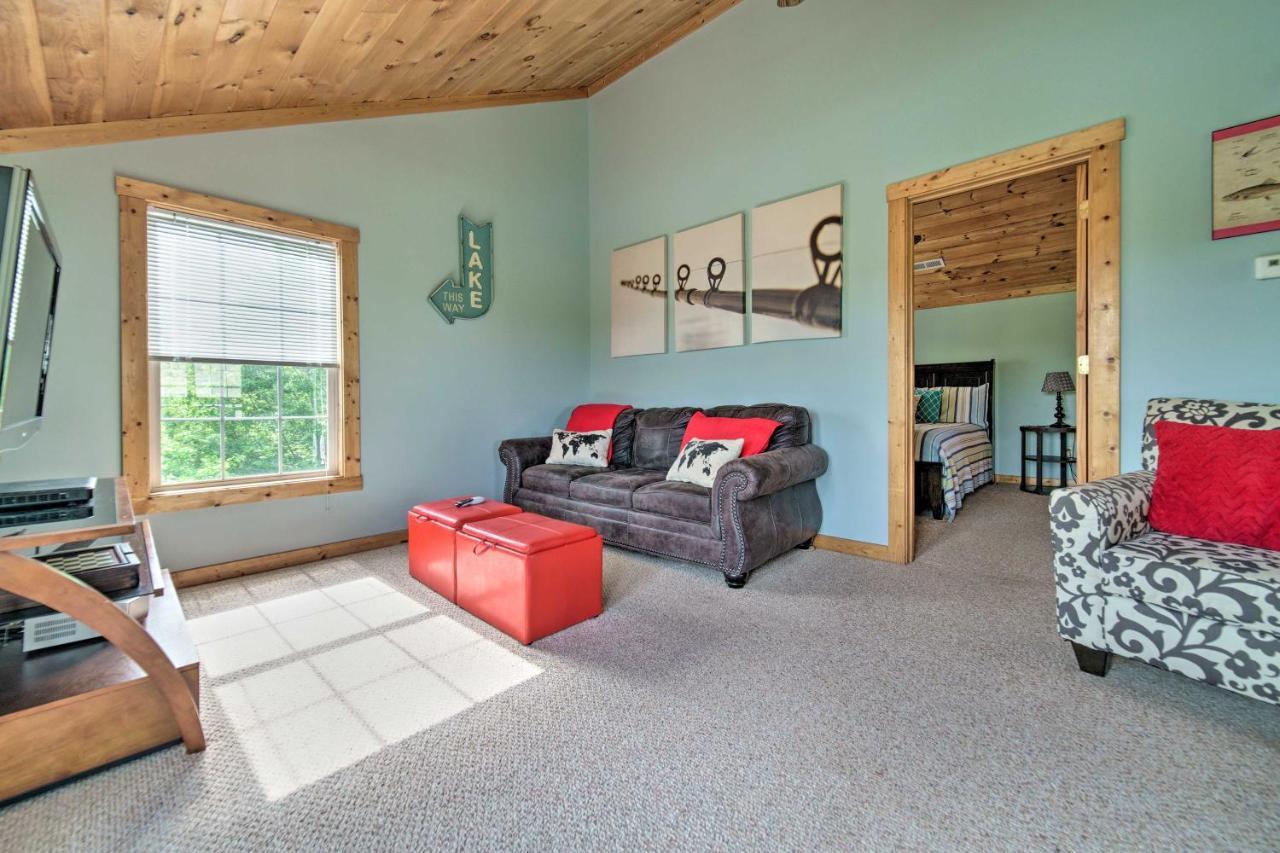 Sevierville Lake House With Deck And Foosball Table! Ngoại thất bức ảnh
