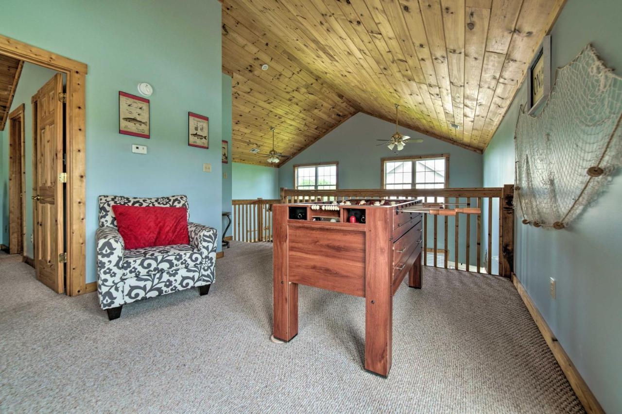 Sevierville Lake House With Deck And Foosball Table! Ngoại thất bức ảnh